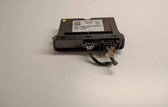 Tesla Model S Tailgate/trunk control unit/module 100751100A A0752G01H 10106944