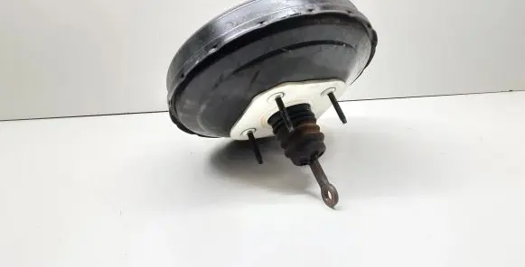 Chrysler Voyager Brake booster P4683845AA E0204022035