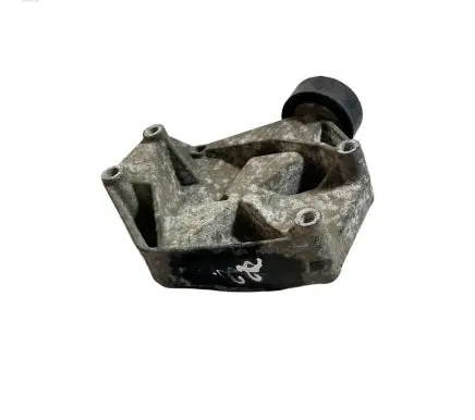 Opel Vectra C Engine mounting bracket