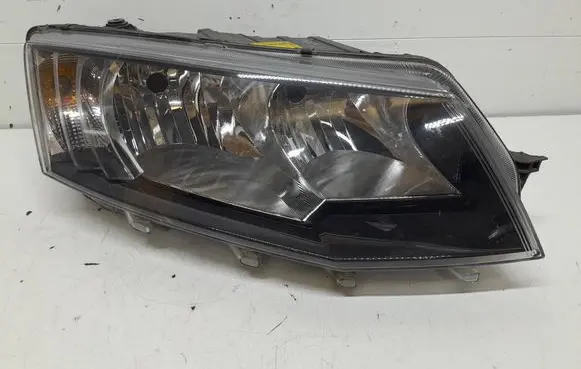 Skoda Octavia Mk3 (5E) Headlight/headlamp 5E1941018