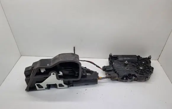 BMW X6 E71 Rear door lock A053702 7315023