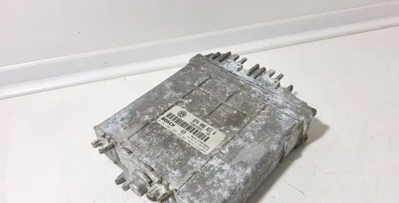 Volkswagen Multivan T4 Engine control unit/module 074906021A 0281001306 28SA3676