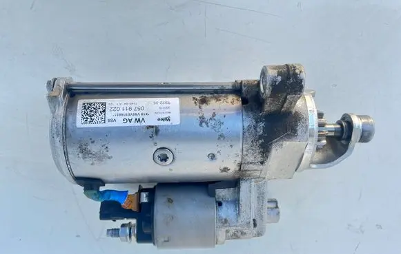Audi Q7 4M Starter motor 057911022