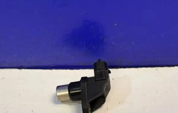 Camshaft position sensor