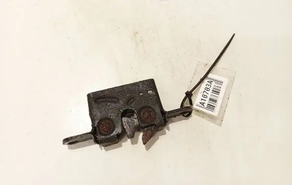 Renault Megane III Seat back rest lock catch 