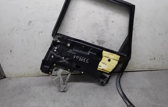 Audi A6 S6 C4 4A Rear door manual window regulator 4A0839400A