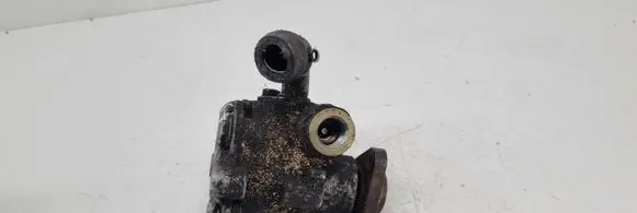 Volkswagen PASSAT B5 Power steering pump 800145177Q