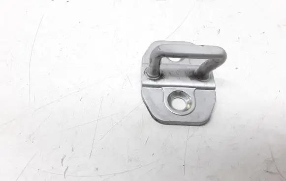 Mercedes-Benz C W204 Rear door lock loop/hook striker 