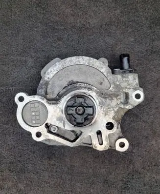 Audi A3 S3 8P Vacuum pump 03L100D 03L145100D 03L145100G