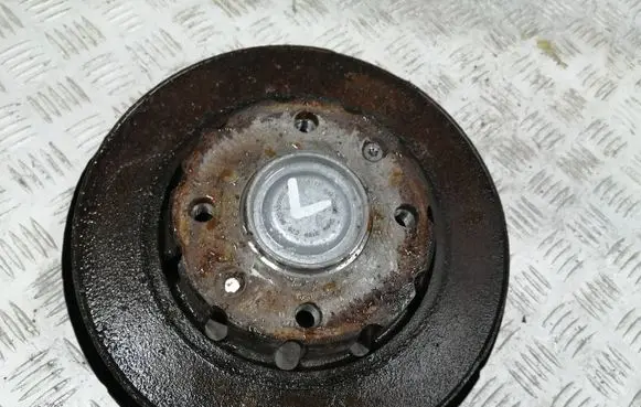 Citroen C4 III e-C4 Rear wheel hub