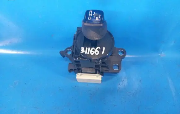 Toyota Prius xw60 Gear shifter/selector 3355047090
