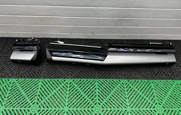 BMW 5 G60 G61 Dashboard trim 9640040