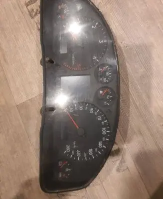 Audi A6 S6 C5 4B Speedometer (instrument cluster) 4b0920930k