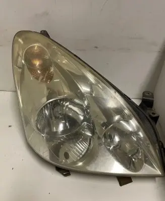 Toyota Corolla Verso E121 Headlight/headlamp