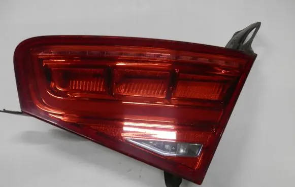 Audi A8 S8 D4 4H Tailgate rear/tail lights 4H0945094