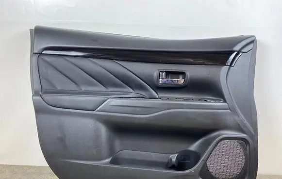 Mitsubishi Outlander Front door card panel trim 4B45X 5D2JK 7221CV05XA