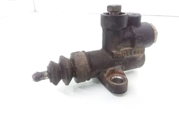Subaru Forester SH Clutch slave cylinder 