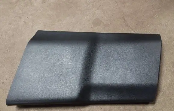 (B) pillar trim (top)
