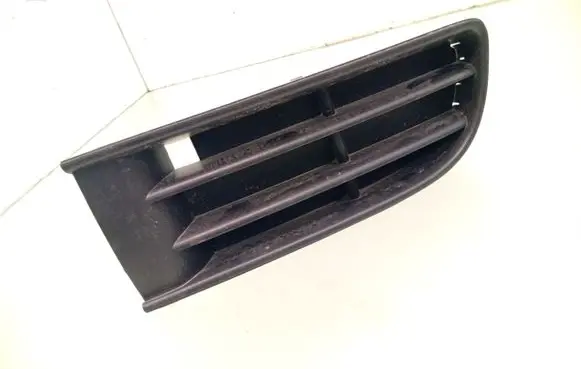Volkswagen Polo Front bumper lower grill 6Q0853665