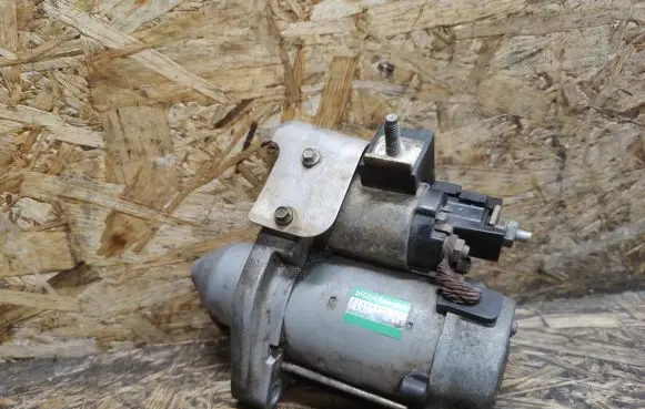 Jaguar XJL Starter motor 8W8311001BB 4280005320