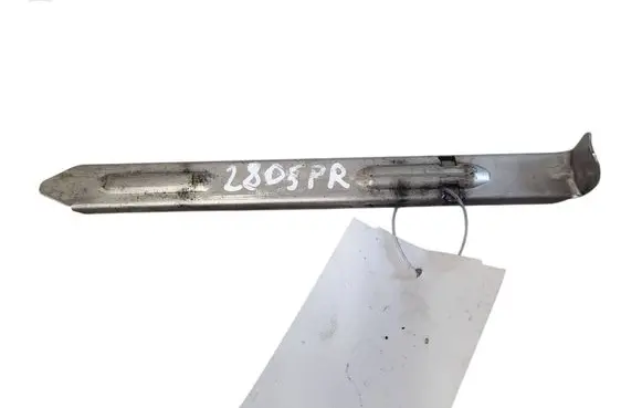 Volvo V70 Headlight/headlamp mounting bracket 30678340