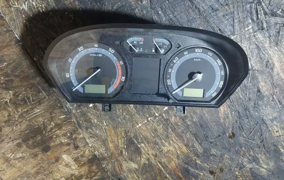 Skoda Fabia Mk1 (6Y) Speedometer (instrument cluster) 6Y0920883M 110080253