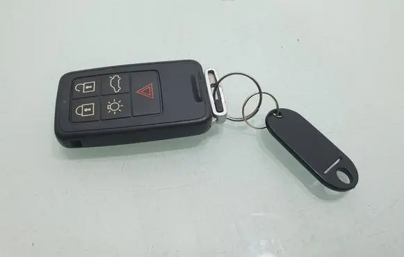 Ignition key/card