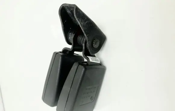 Volkswagen PASSAT B7 USA Rear seatbelt buckle 561857739QVZ