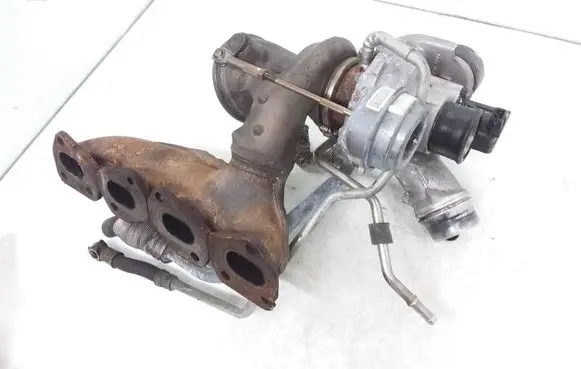 BMW 3 F30 F35 F31 Turbo 7643719 MGT1549ZDL 70176203
