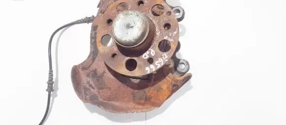Mercedes-Benz C W203 Front wheel hub 