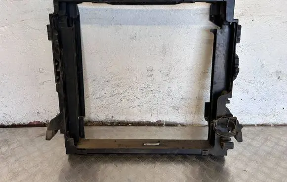 BMW X5M E70 Radiator trim 7589464