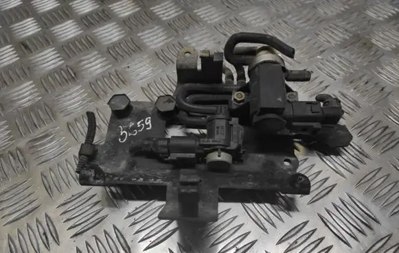 Volkswagen Sharan Vacuum valve 7M3133978