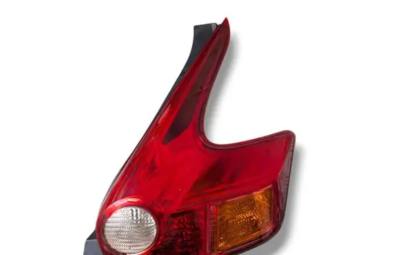 Nissan Juke I F15 Rear/tail lights 26550-1KA0A