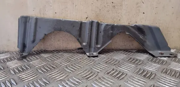 Nissan X-Trail T31 Fender mounting bracket