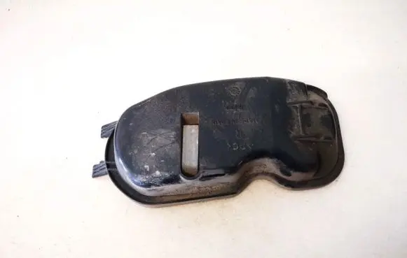 Volkswagen Polo III 6N 6N2 6NF Headlight/headlamp dust cover