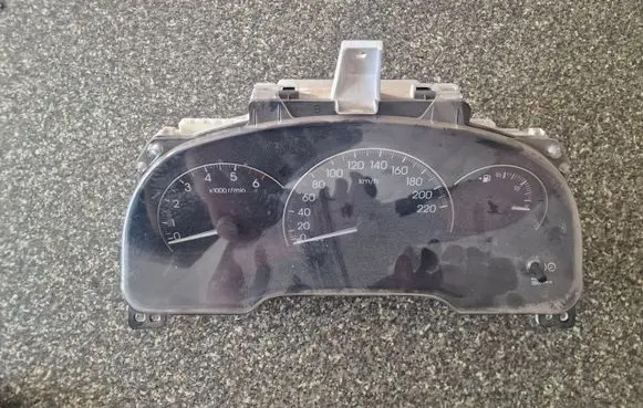 Toyota Avensis Verso Speedometer (instrument cluster) 8380044530