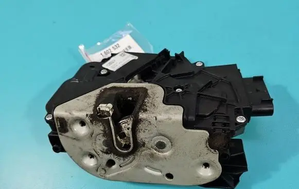 Ford C-MAX II Rear door lock AM5AU26413CG IMPRK1602532