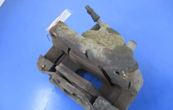Volkswagen Transporter - Caravelle T5 Front brake caliper