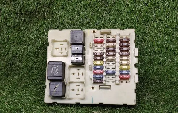 Ford Focus Power management control unit 98AG14A073KD