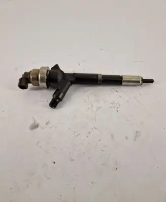 Opel Astra H Fuel injector 8973762701