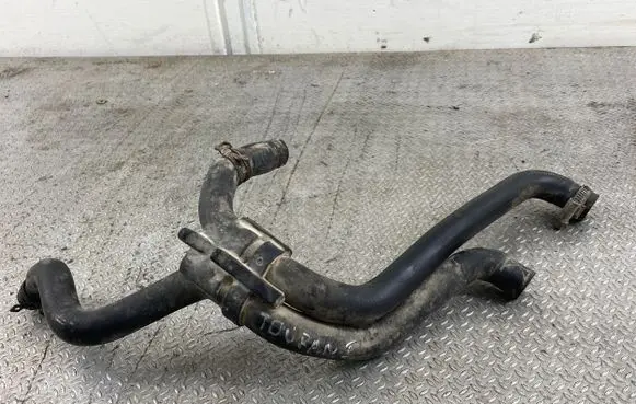 Volkswagen PASSAT B6 Engine coolant pipe/hose 115463