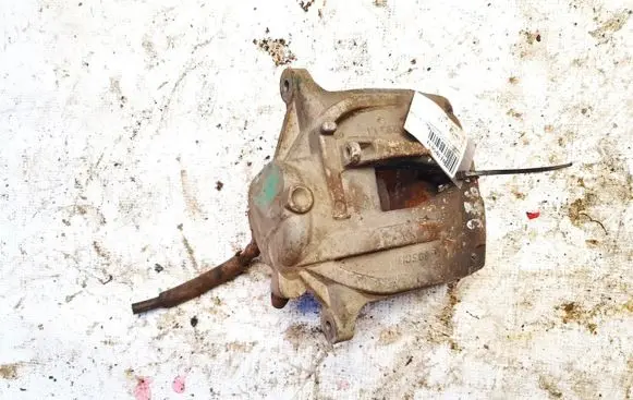 Mercedes-Benz E W211 Front brake caliper z06028295li