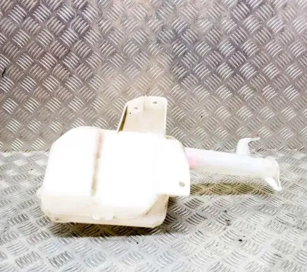 Mitsubishi Grandis Windshield washer fluid reservoir/tank HLC37053 E13010116
