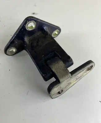 Opel Frontera B Tailgate/trunk/boot hinge
