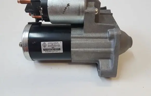 Nissan Qashqai Starter motor 233004483R