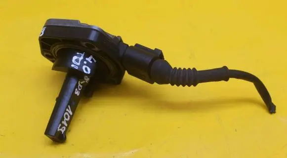Audi A8 S8 D3 4E Oil level sensor 6PR00807903 1J0907660C