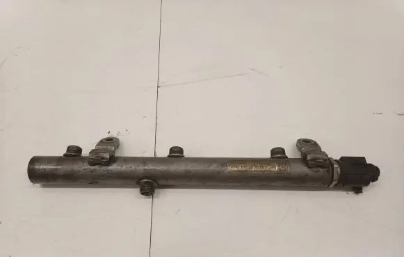 Mercedes-Benz ML W164 Fuel main line pipe A6420702595