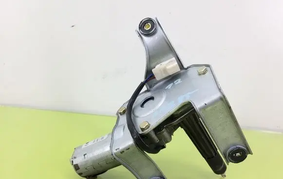 Nissan Almera Tino Rear window wiper motor 404735