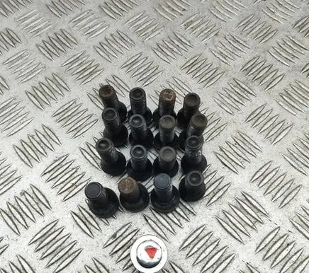 BMW 4 F36 Gran coupe Nuts/bolts 6890324