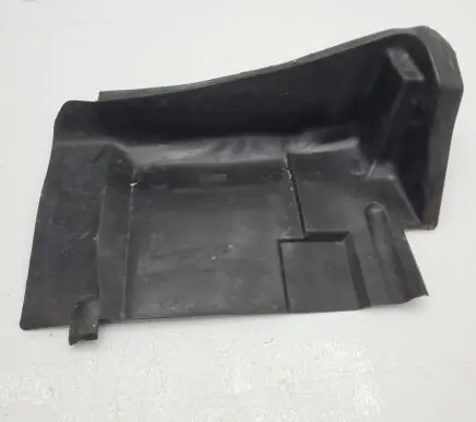 Mercedes-Benz E W124 Other engine bay part 1246261630